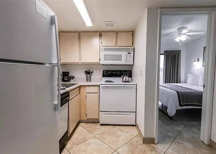 Apartment 115 Fully Furnished 1br Suite-prime Location *